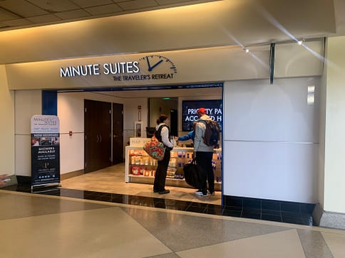 Neil Scrivener reviews the Minute Suites in Philadelphia's International Airport at Terminals A/B, accessed via Priority Pass. 