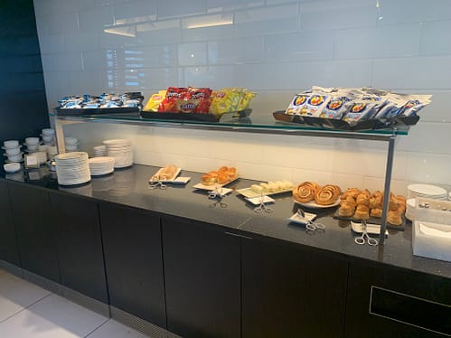 Neil Scrivener reviews the British Airways Lounge at Washington Dulles (IAD), accessed via a Priority Pass. 