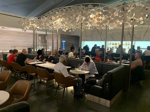 Neil Scrivener reviews the Air Canada Signature Lounge at Toronto's Pearson Airport (YYZ). 