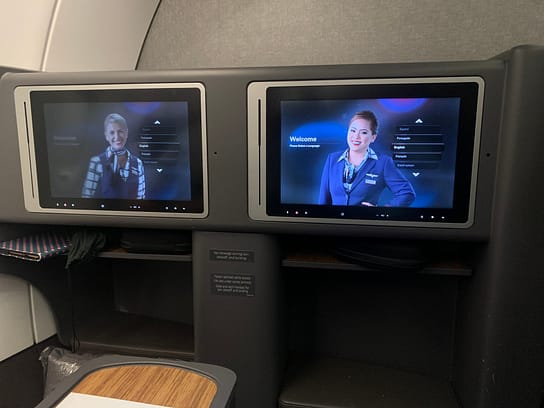Neil Scrivener reviews the American Airlines Flagship Business seat on the A321T Transcon service, going between East/West coast America.