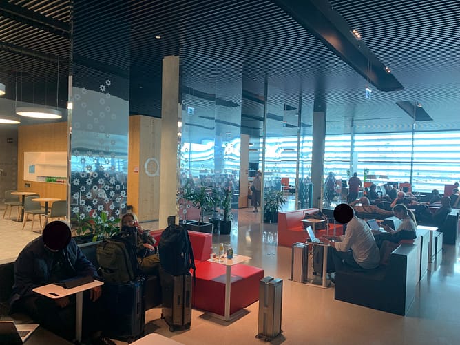 Neil Scrivener reviews the ANA Lounge at Lisbon's Humberto Delgado Airport in Portugal. 