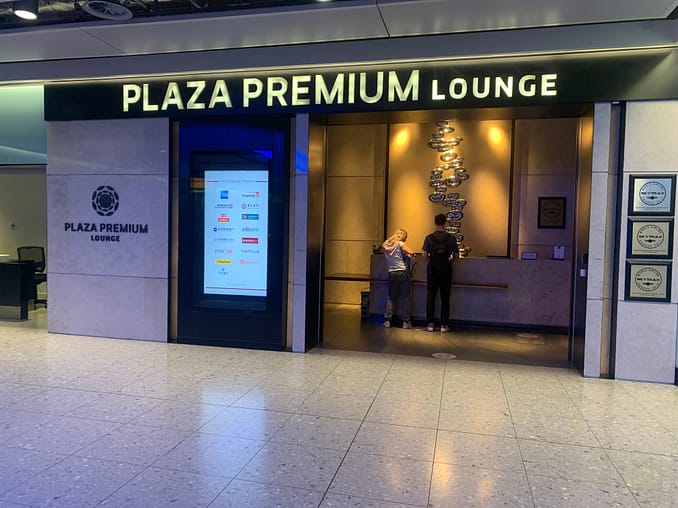 Neil Scrivener reviews the Plaza Premium Lounge at Heathrow's Terminal 2, using an American Express Platinum Card for access.